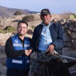 Gobierno de Miguel Varela acerca luz y desarrollo a familias de comunidades alejadas
