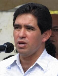 El PRI ofrece Licenciaturas de 6 meses