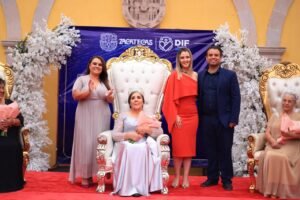 DIF Capital corona a su Reina de las Personas Adultas Mayores 2026