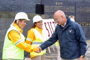 Encabeza Jesús Esteva Medina el 101 aniversario del día del caminero