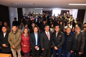 Miguel Varela sigue impulsando a los jóvenes para el sector productivo